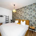 Ferienhaus Möbliertes Wohnen - Wiebke Rostock